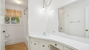 Shadowlawn Dr-S3110-020.jpg