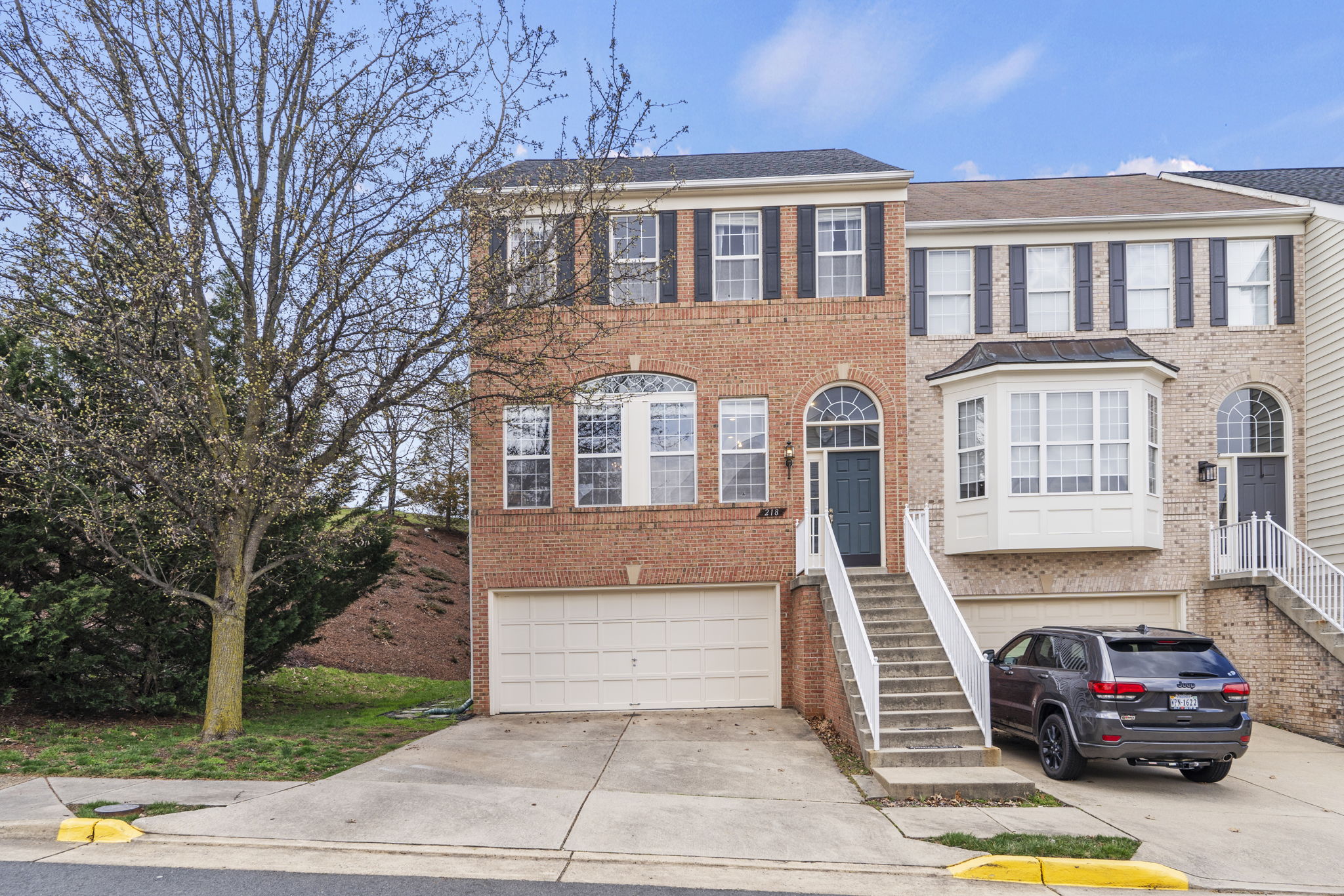Welcome Home to 218 Spencer Terrace SE in Kincaid Forest!