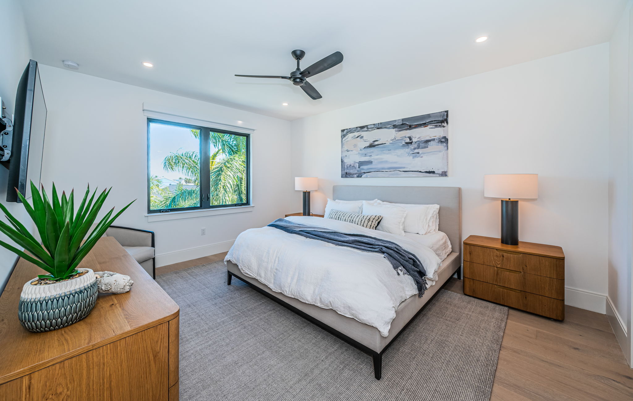 Upper Level Guest Bedroom3a