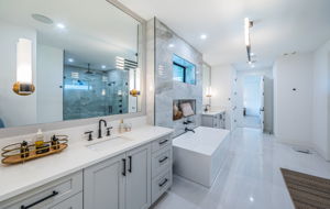 Upper Level Primary Bathroom1h