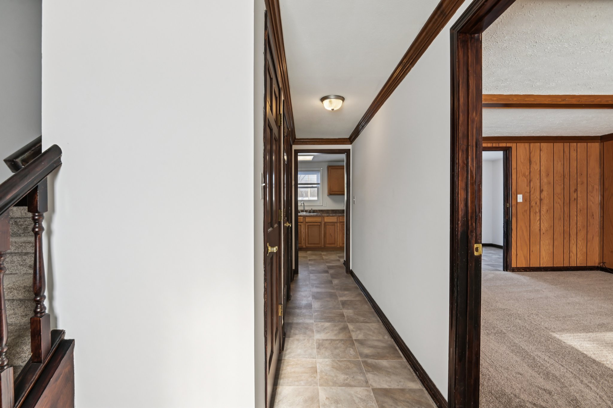 W Main St-S2901-015.jpg