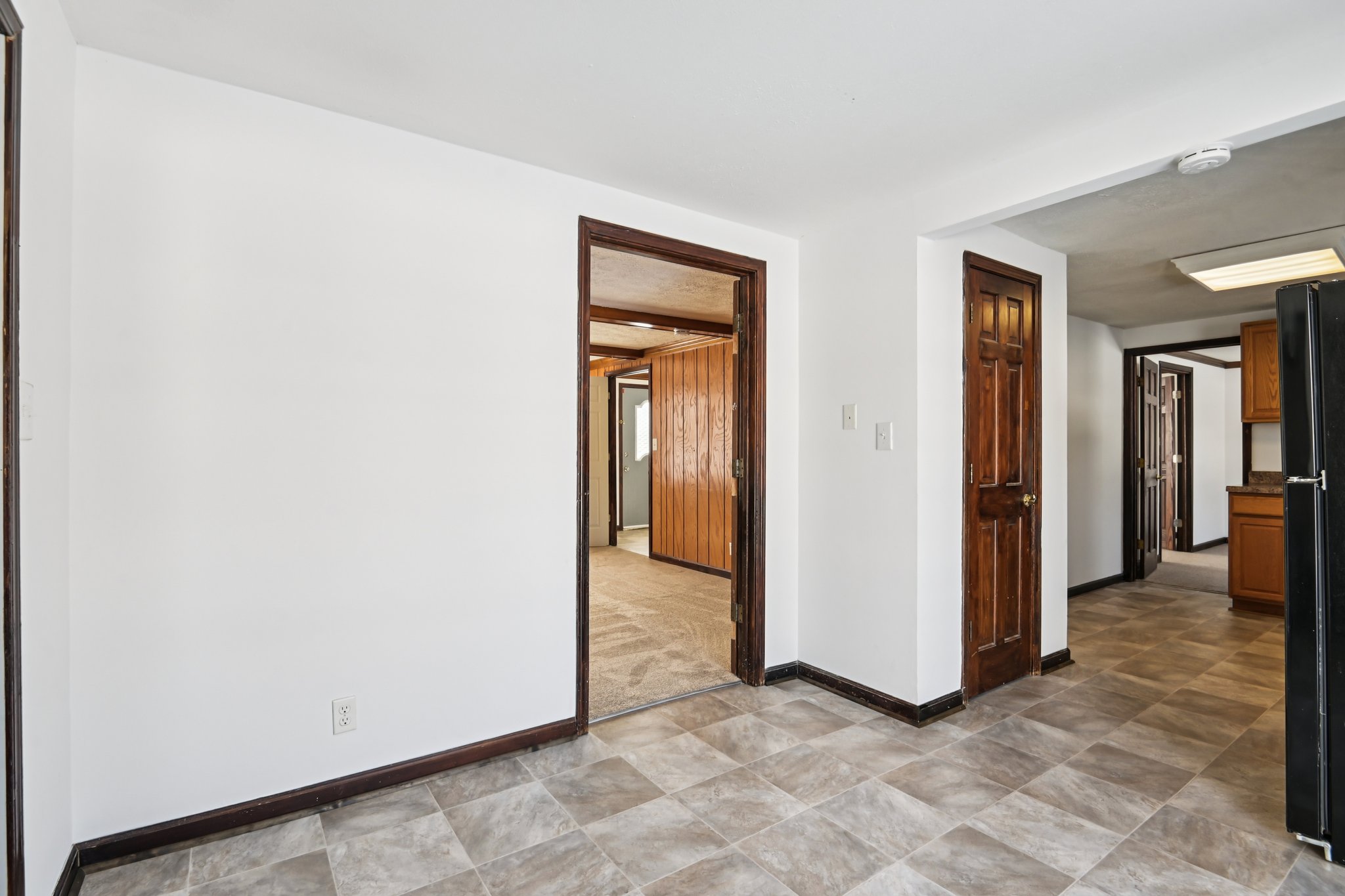 W Main St-S2901-017.jpg