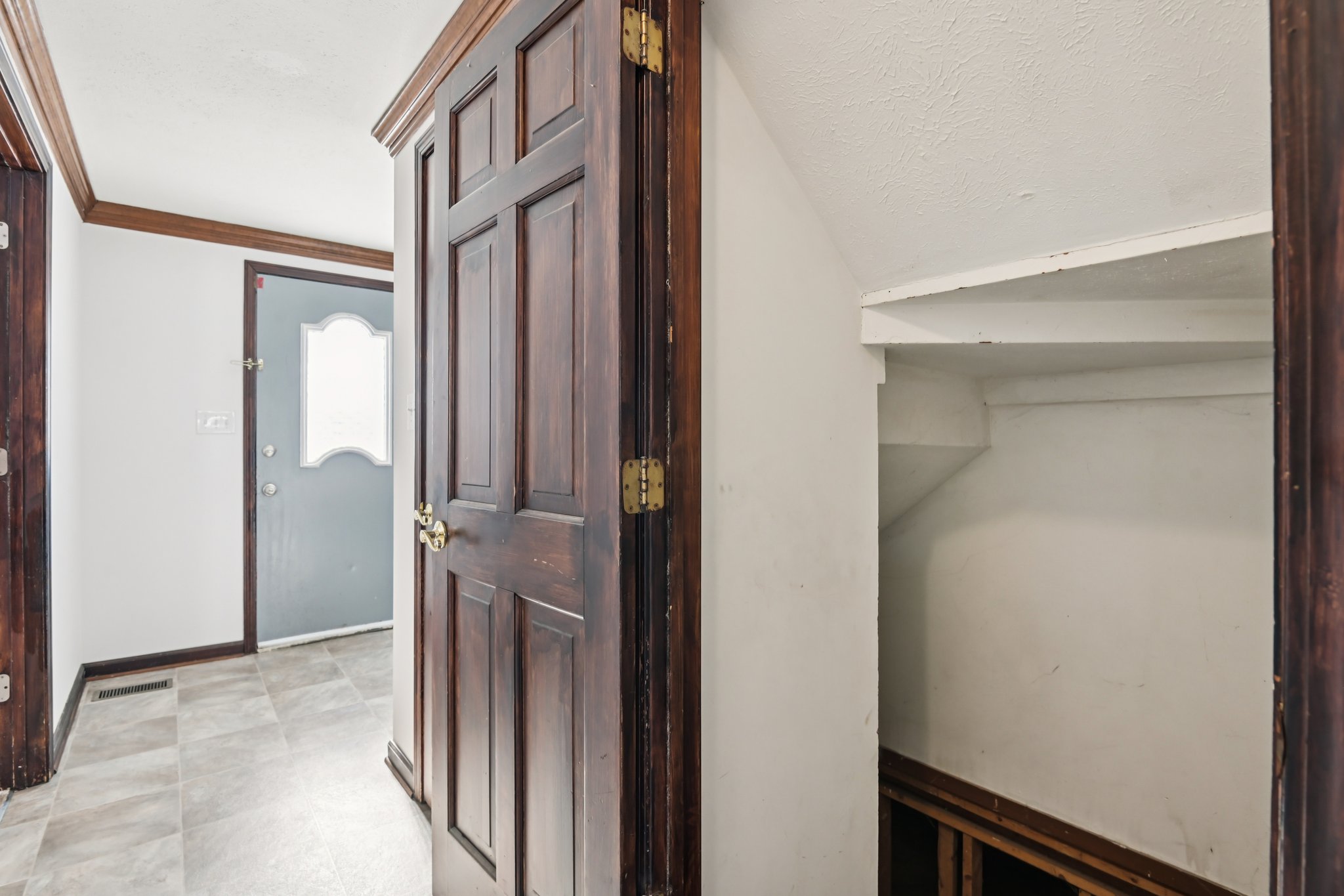 W Main St-S2901-023.jpg