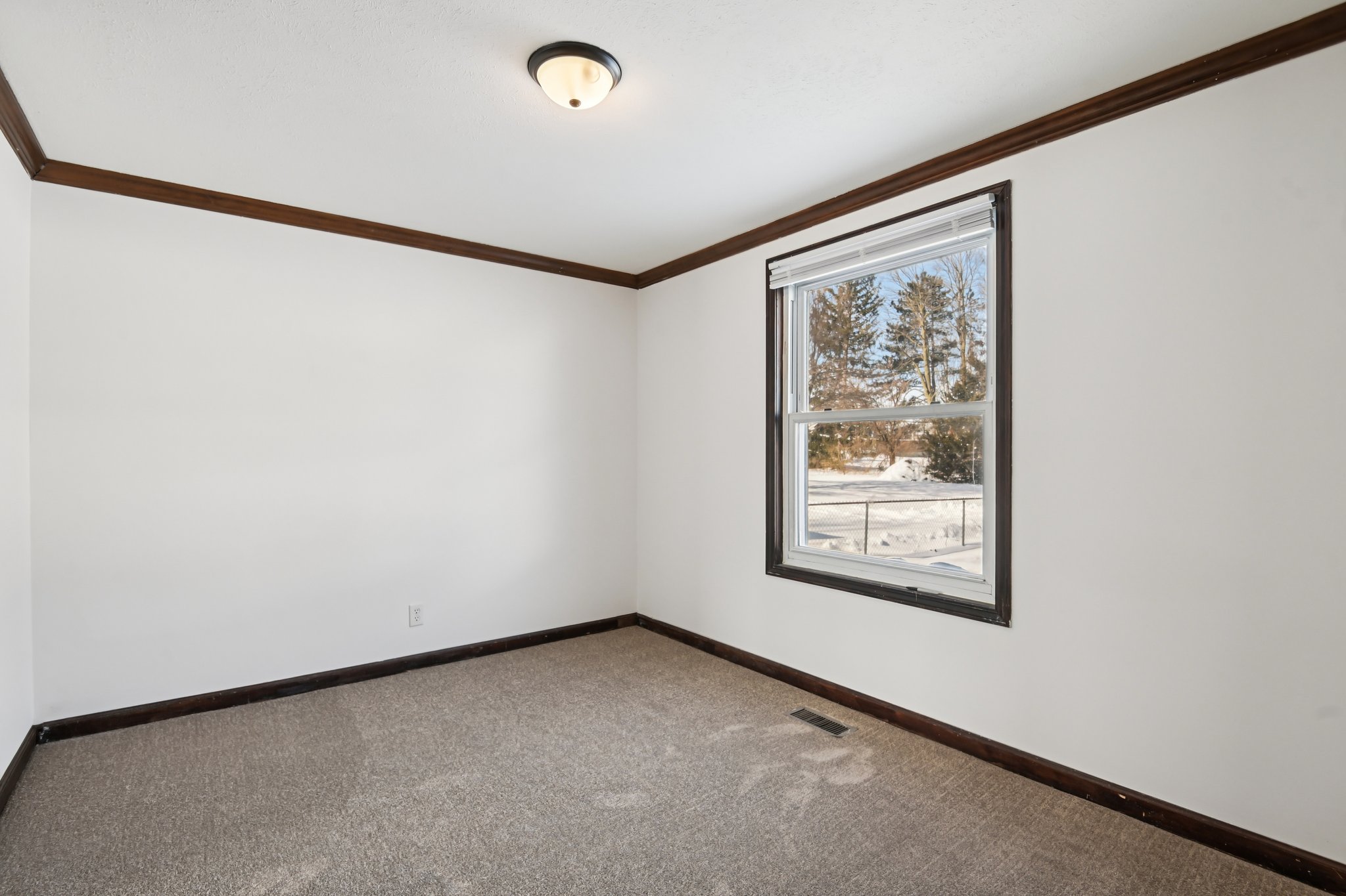 W Main St-S2901-024.jpg