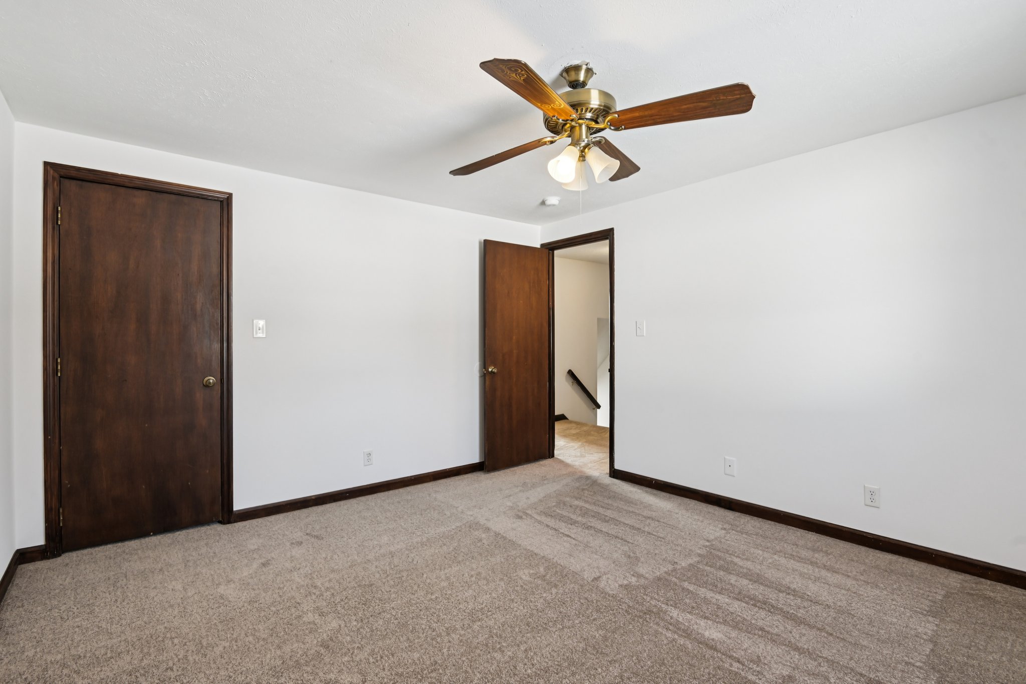 W Main St-S2901-036.jpg