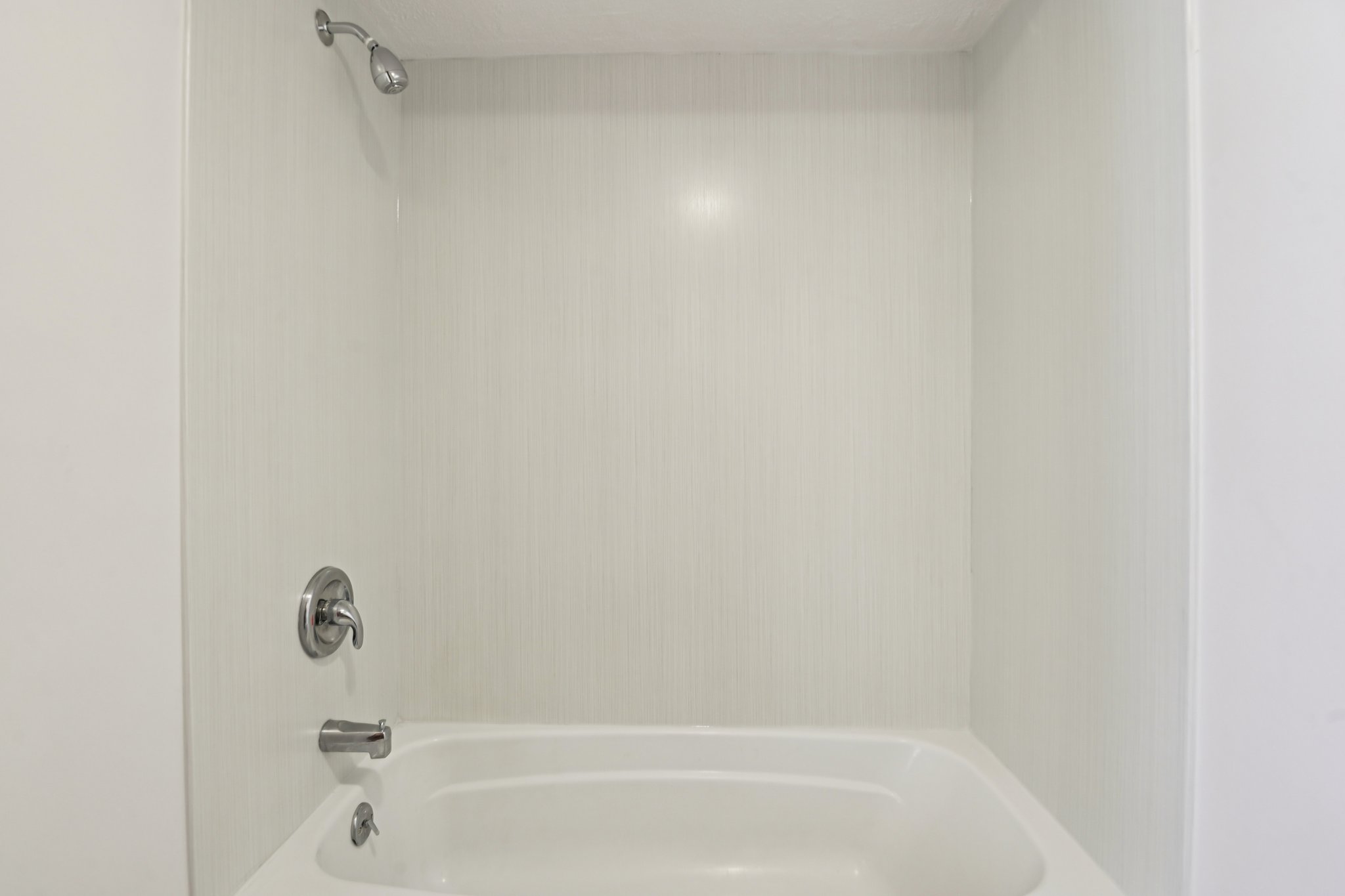 W Main St-S2901-047.jpg