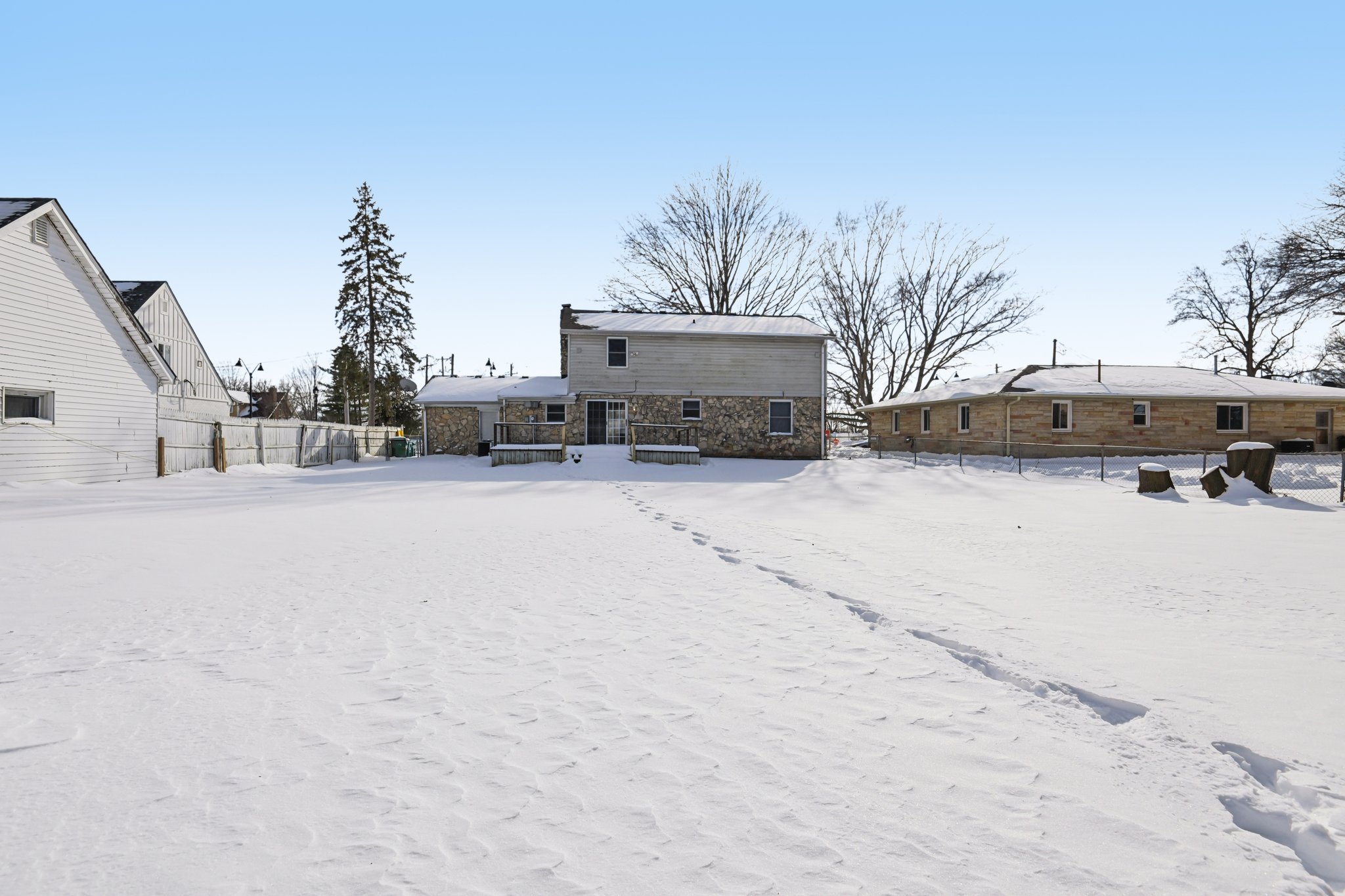 W Main St-S2901-050.jpg