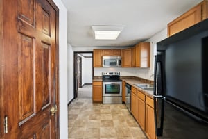 W Main St-S2901-011.jpg