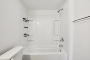 W Main St-S2901-038.jpg