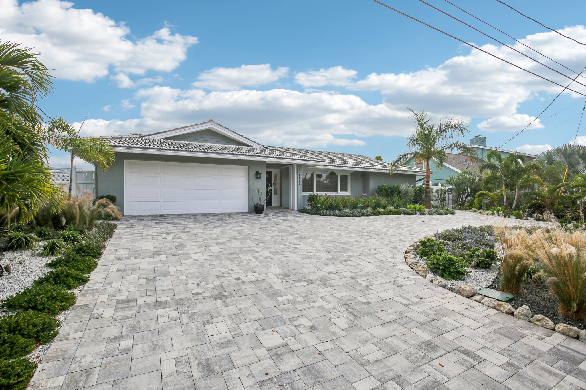 Dolphin Blvd-S3012-002.jpg