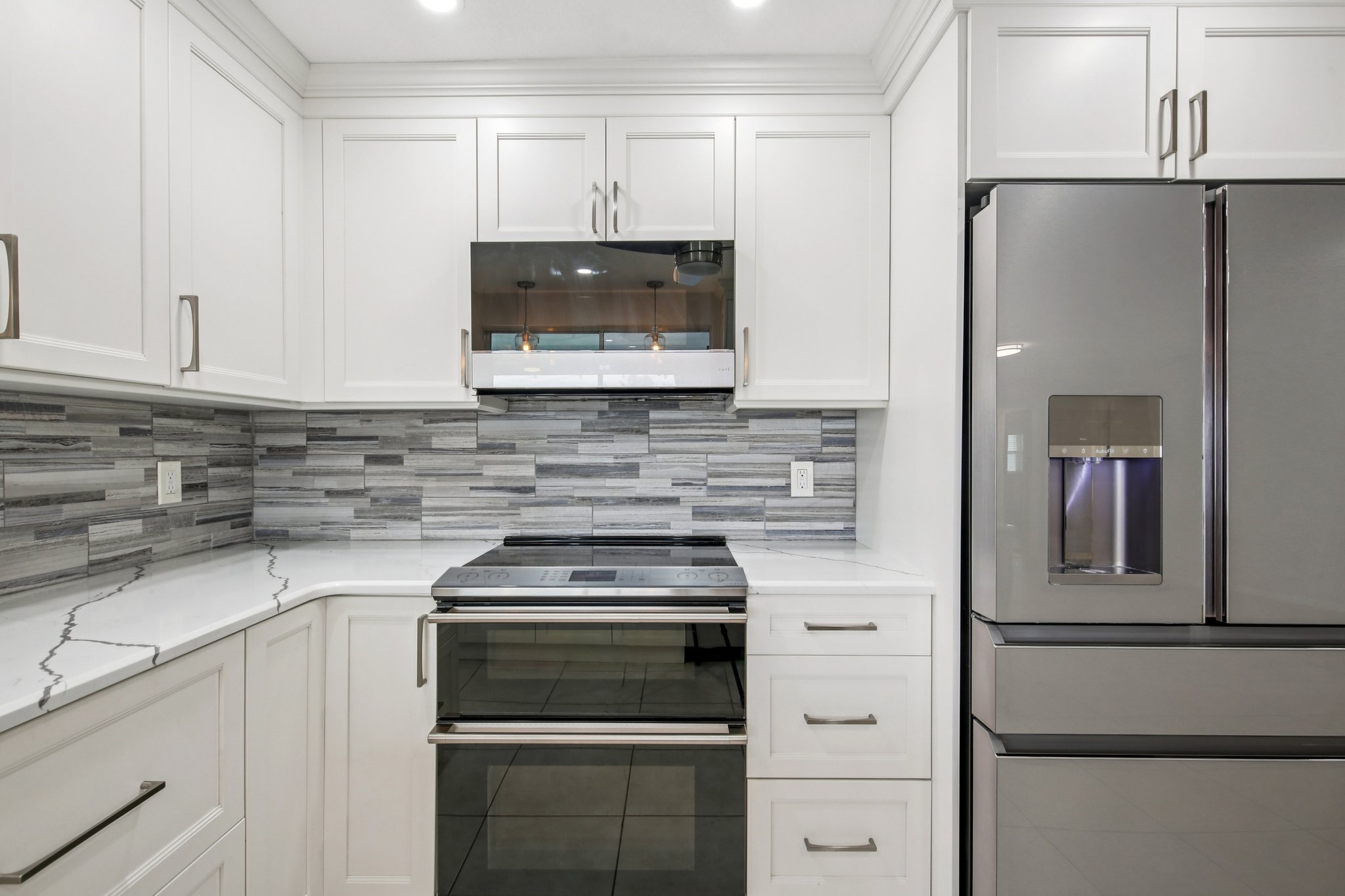 Dolphin Blvd-S3012-024.jpg