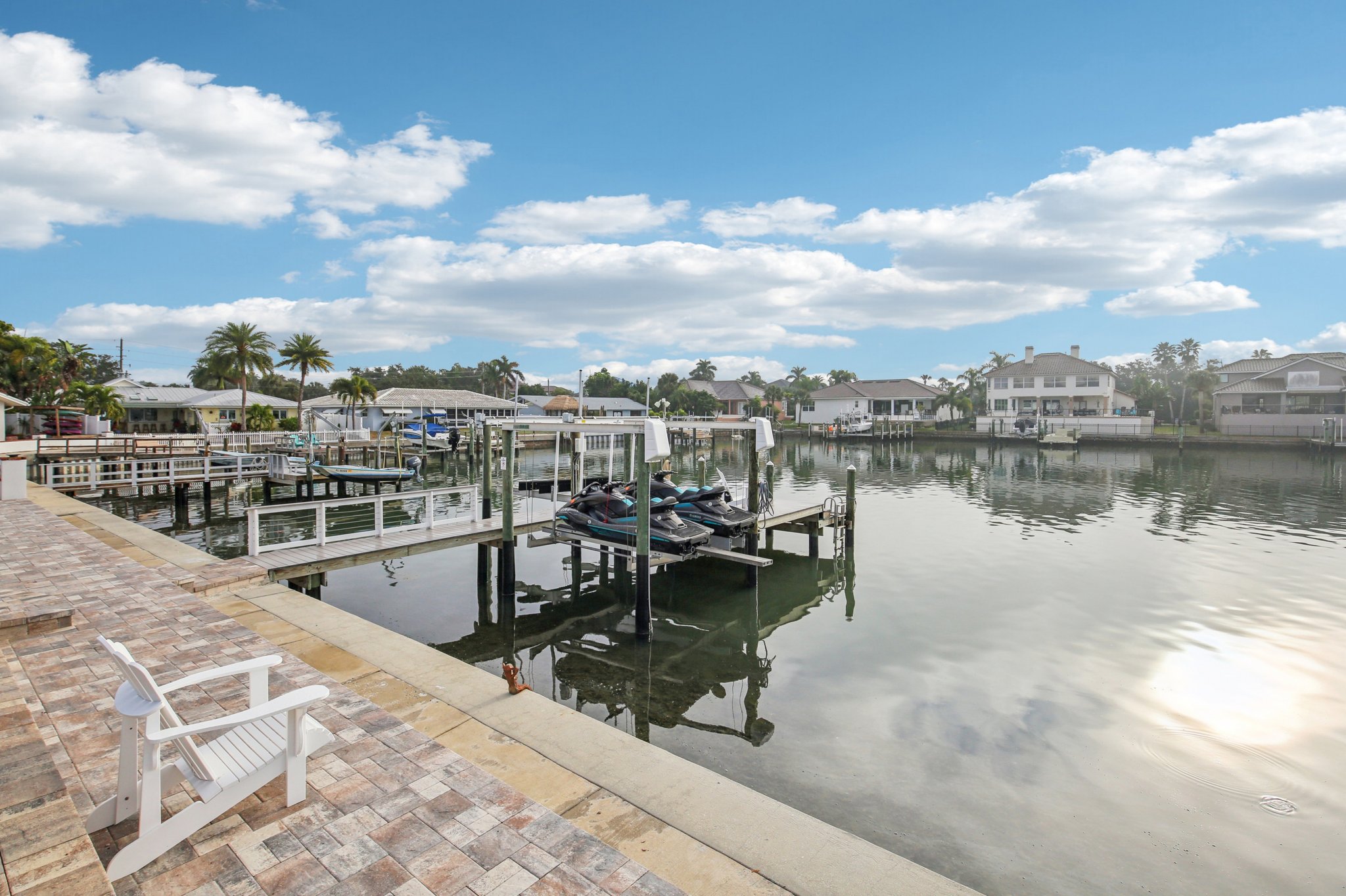 Dolphin Blvd-S3012-054.jpg