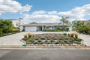 Dolphin Blvd-S3012-001.jpg