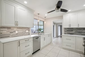 Dolphin Blvd-S3012-022.jpg