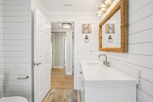 Dolphin Blvd-S3012-040.jpg