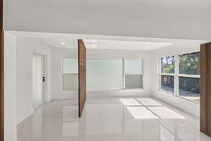  Photo 0