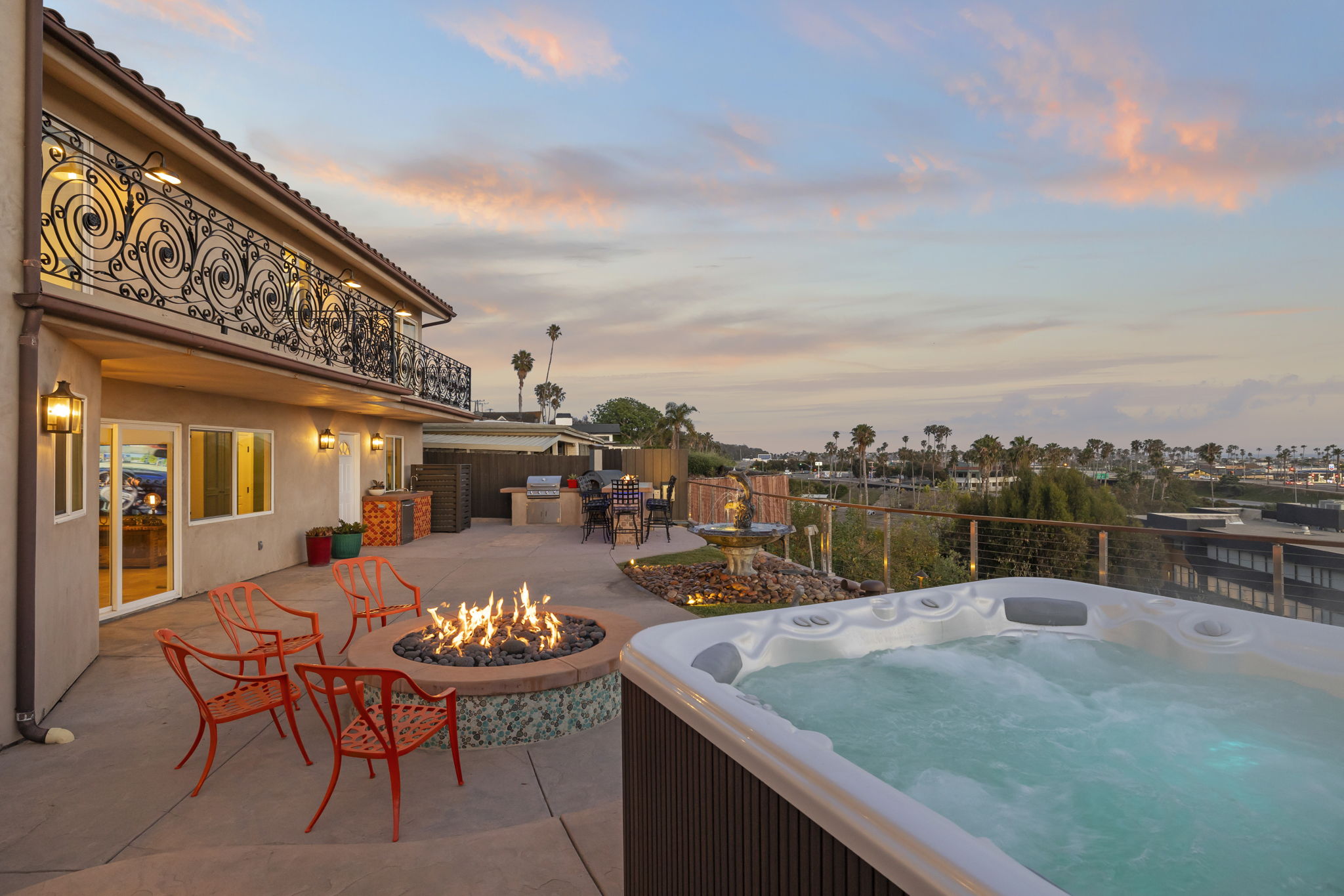  Photo 8