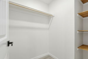 026_F8_2181 Monticello Ave A