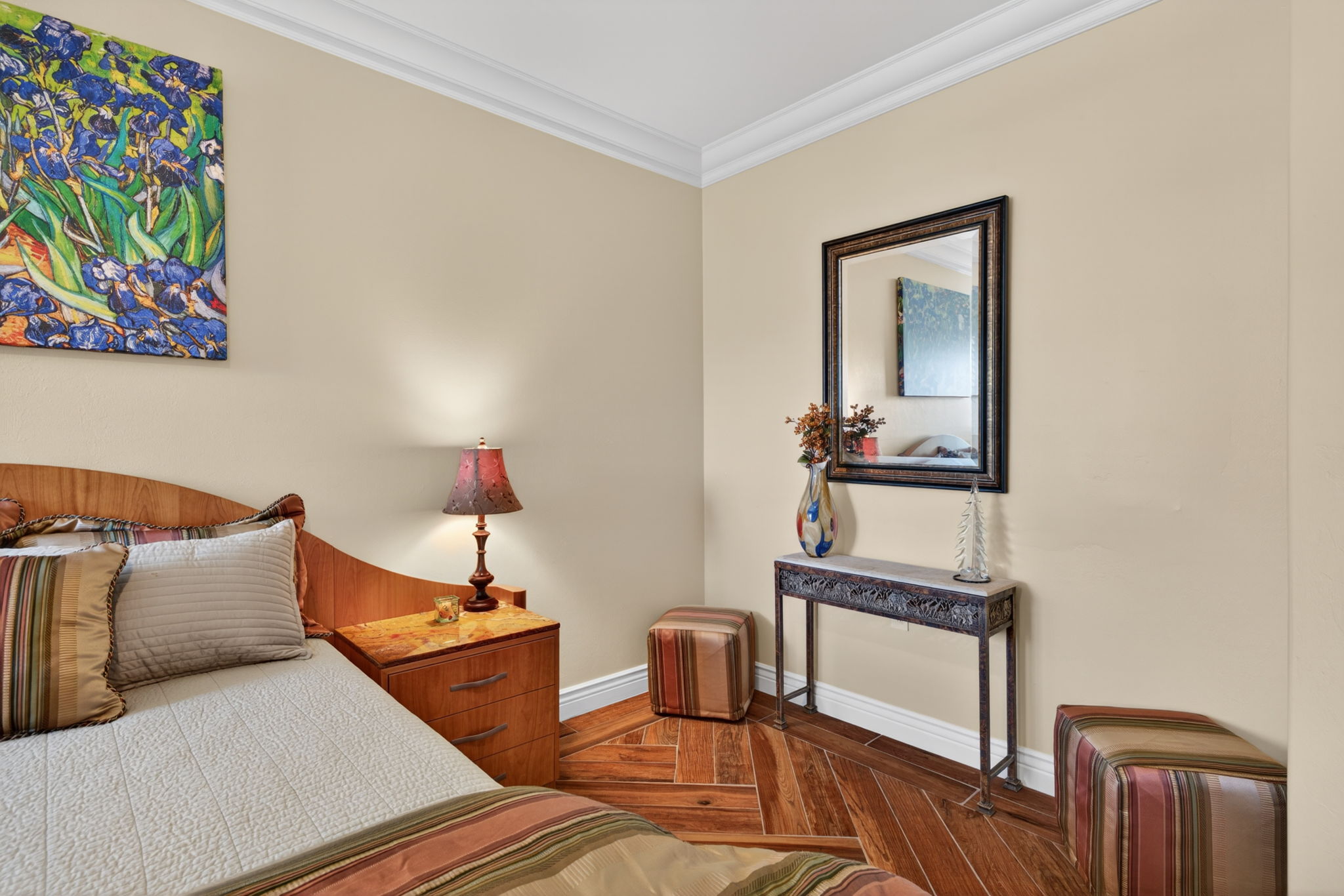 Guest Bedroom 2 - 2 of 3