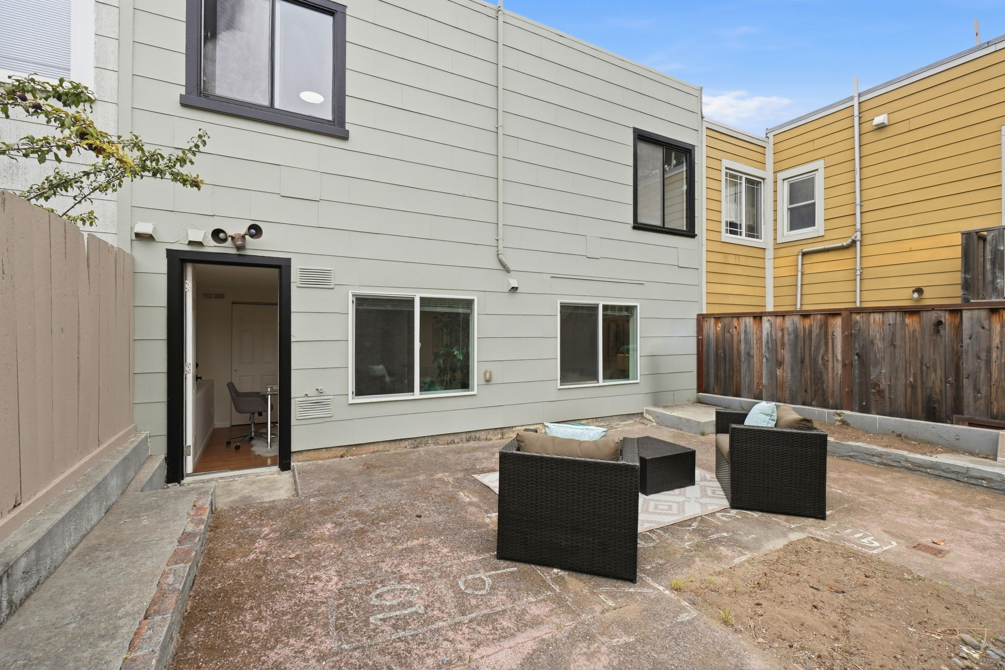 046_F8_2182 40th Ave