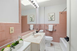 038_F8_2182 40th Ave