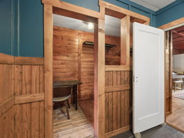  Photo 44