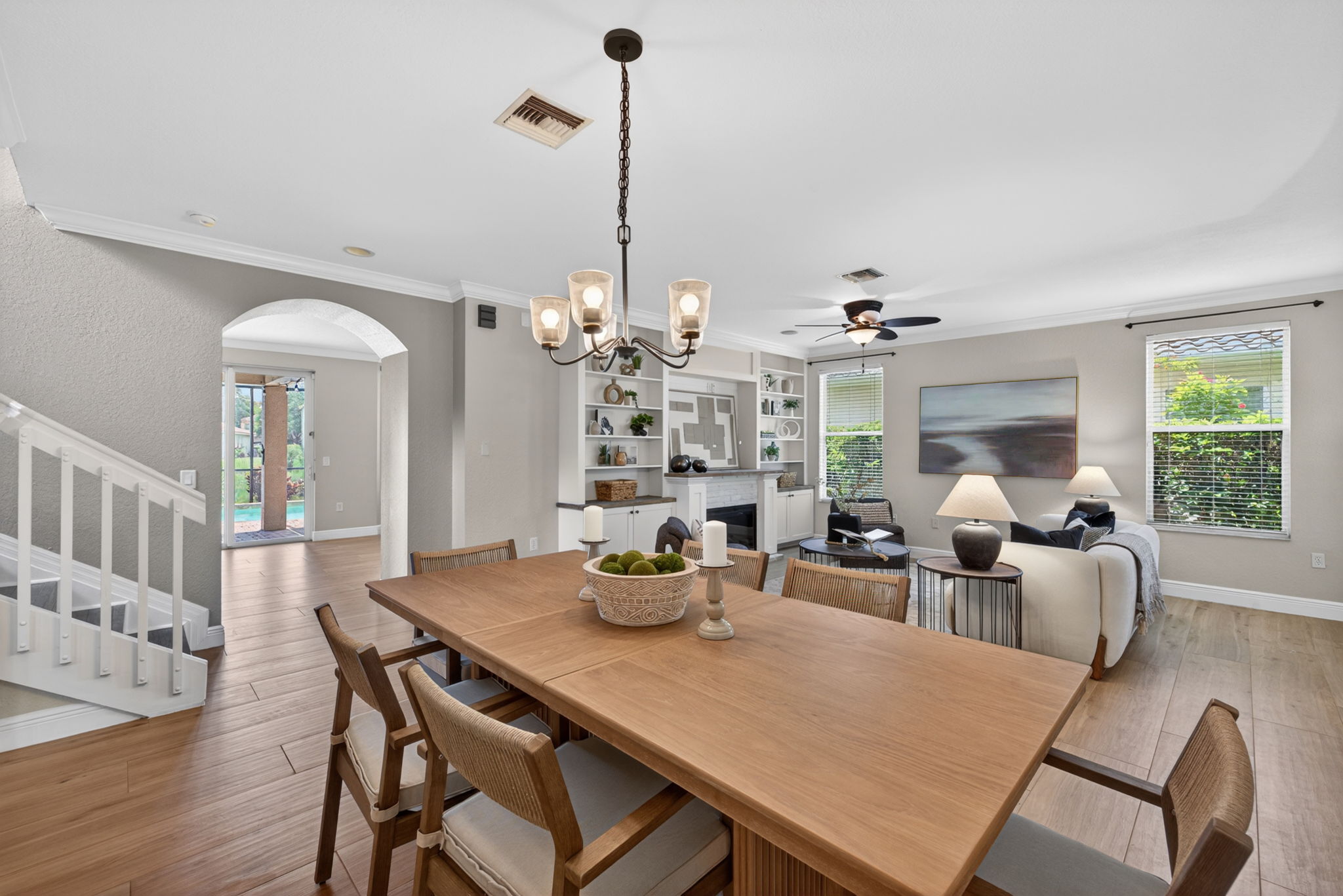 Dining Room 1 of 3