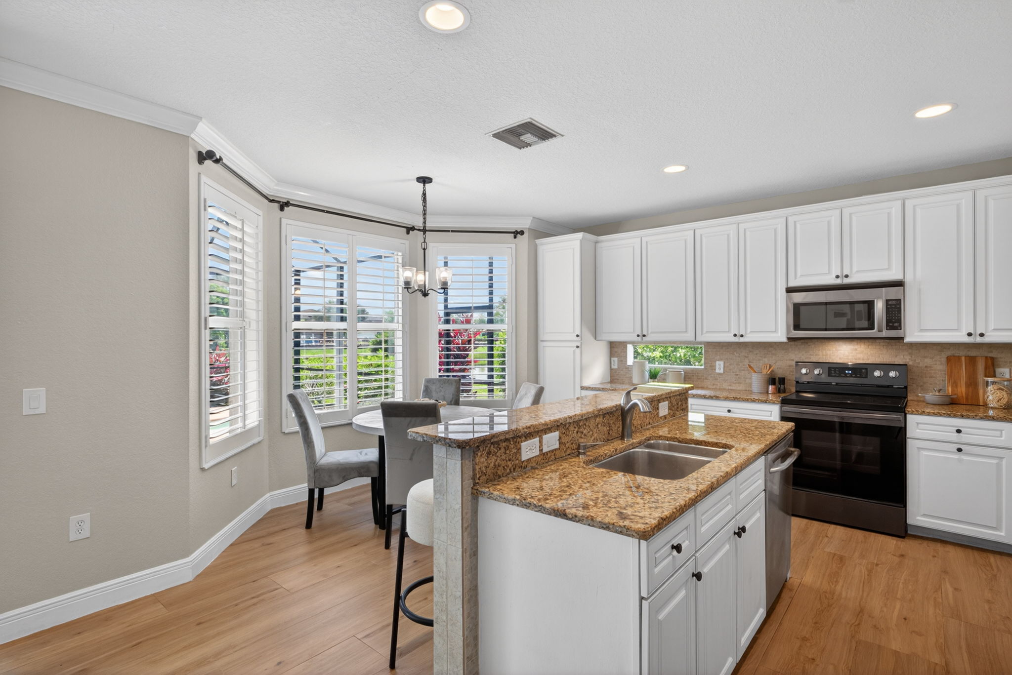Kitchen 1 of 3