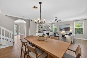 Dining Room 1 of 3