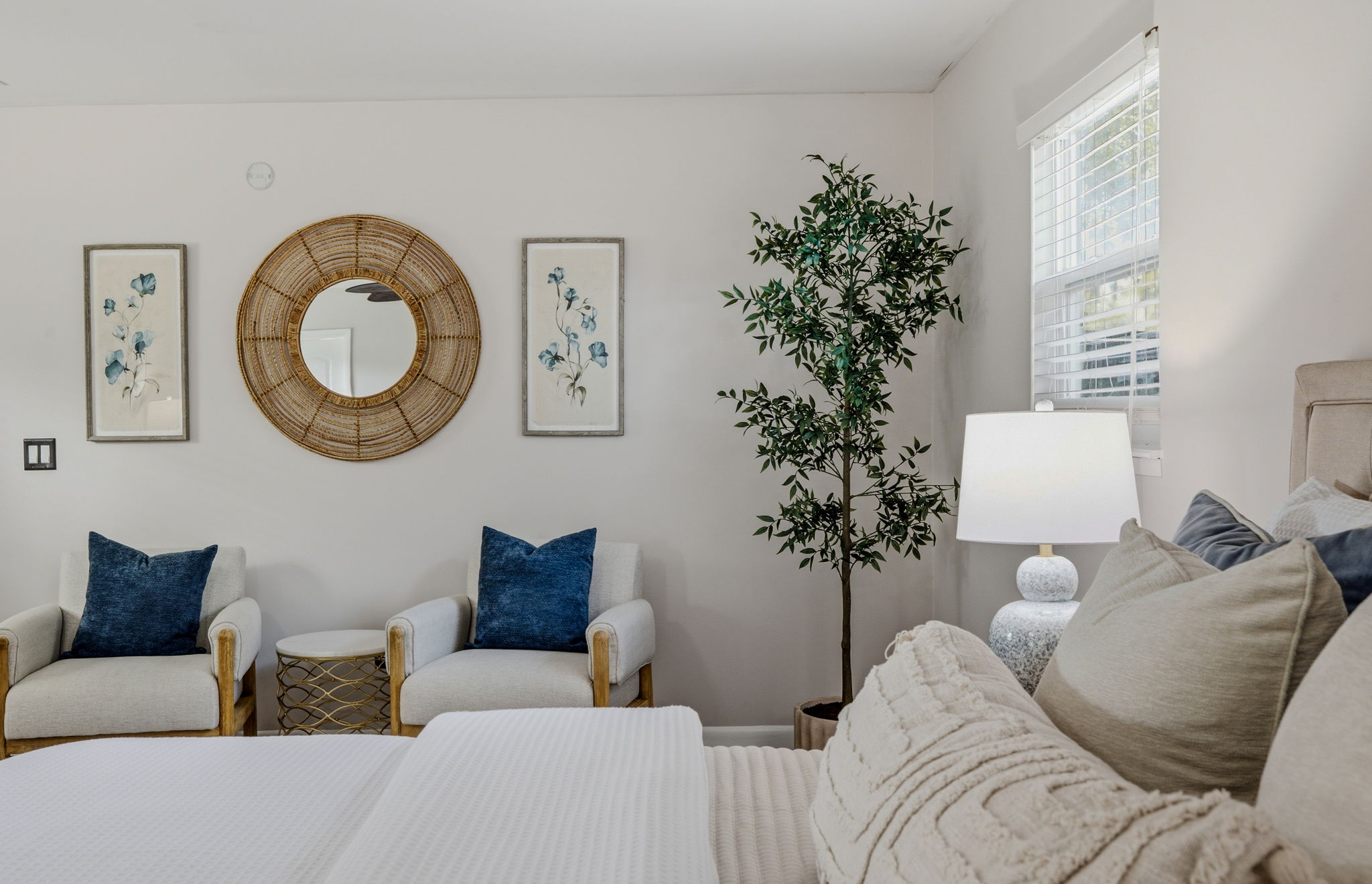  Photo 50