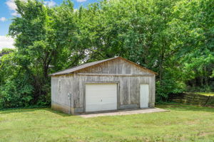Detached Garage