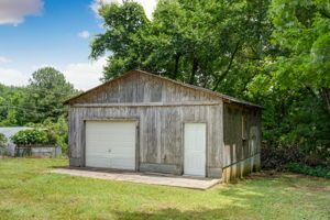 Detached Garage