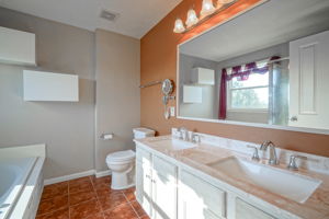  Photo 23