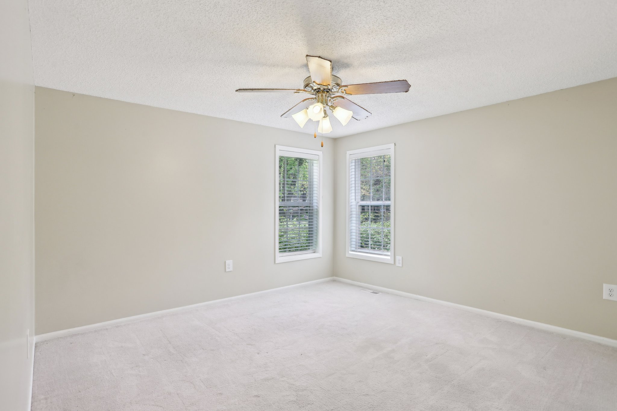 Dove Ln-2504-020.jpg