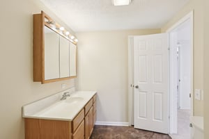 Dove Ln-2504-017.jpg