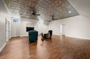  Photo 31