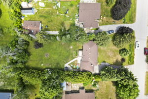  Photo 0