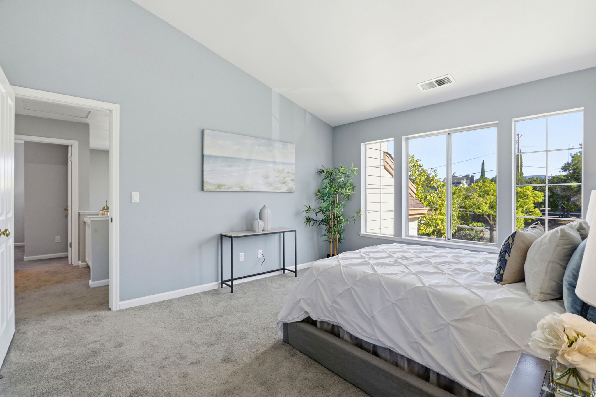 027_F8_21865 Eaton Pl