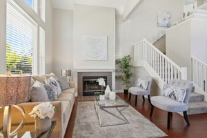 007_F8_21865 Eaton Pl