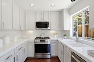 016_F8_21865 Eaton Pl