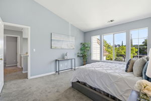 027_F8_21865 Eaton Pl