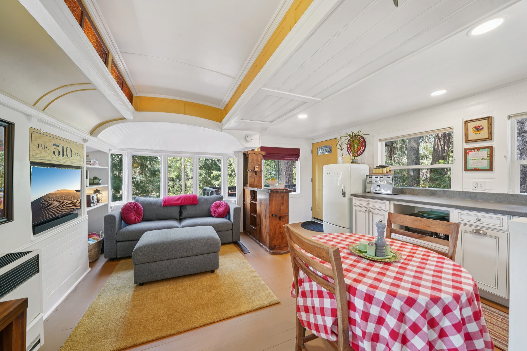 Sawpit Canyon Rd-S1004-011.jpg