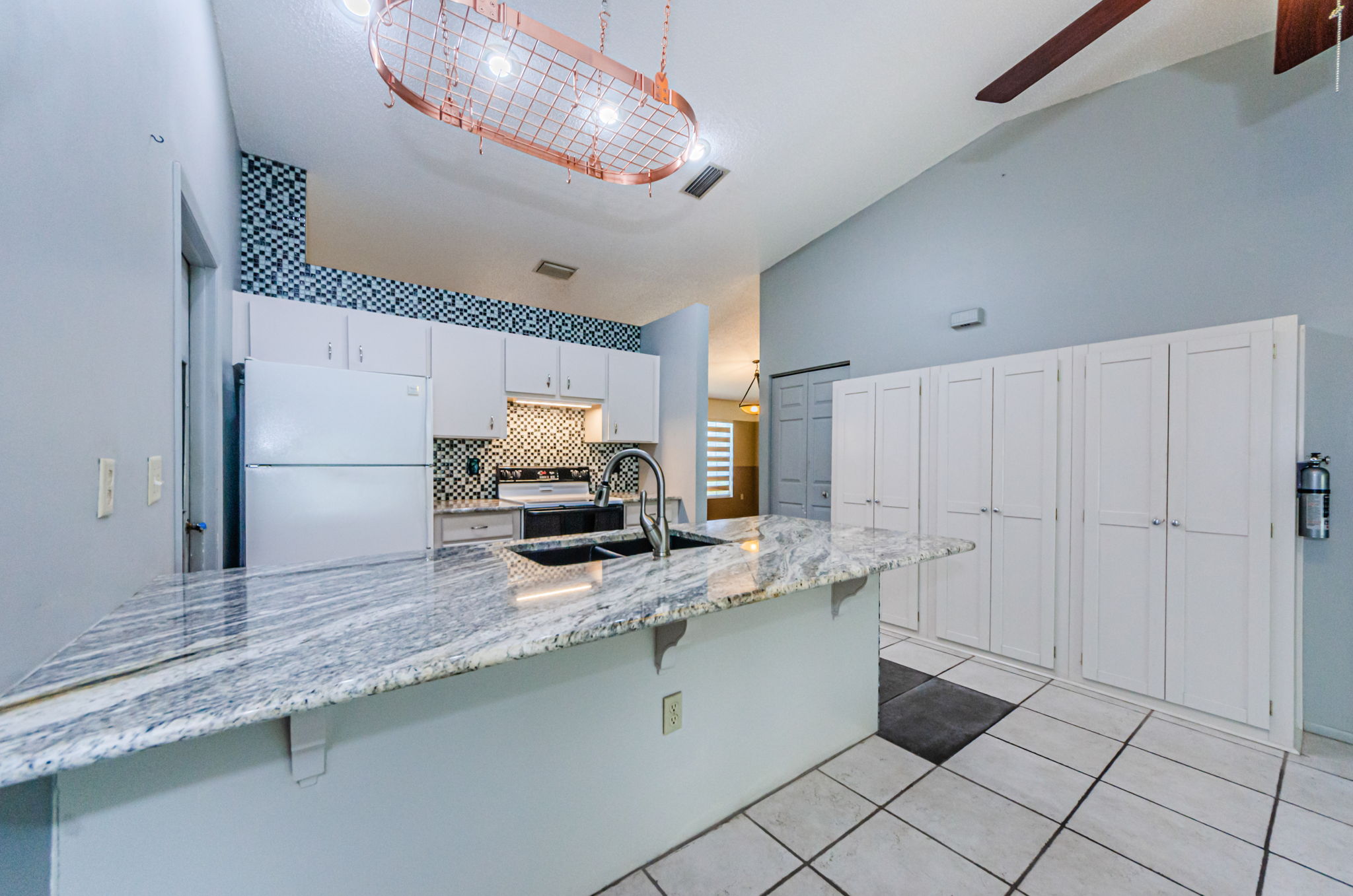 Kitchen 6