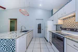 Kitchen 1-2