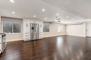  Photo 50