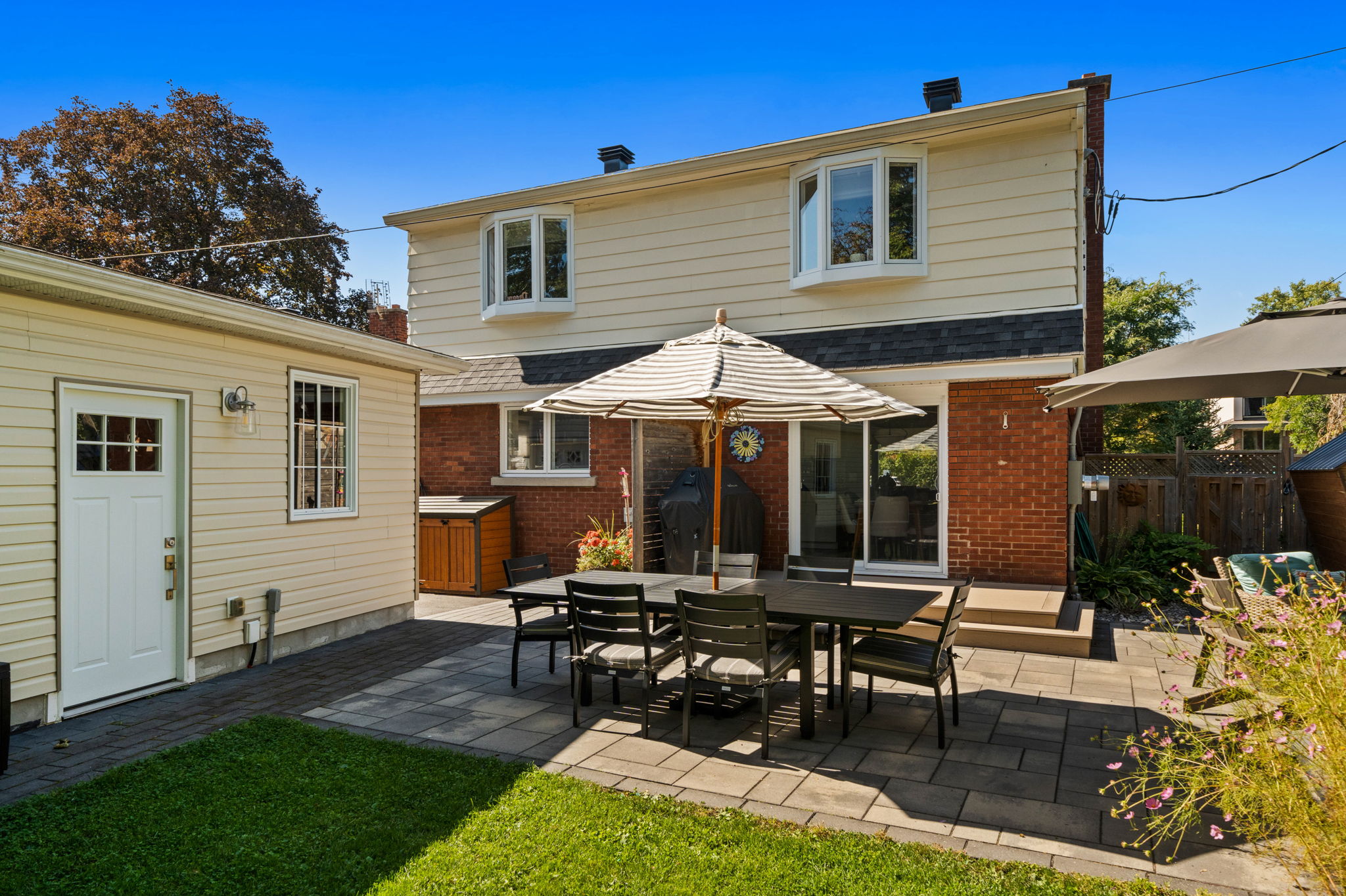  Photo 53