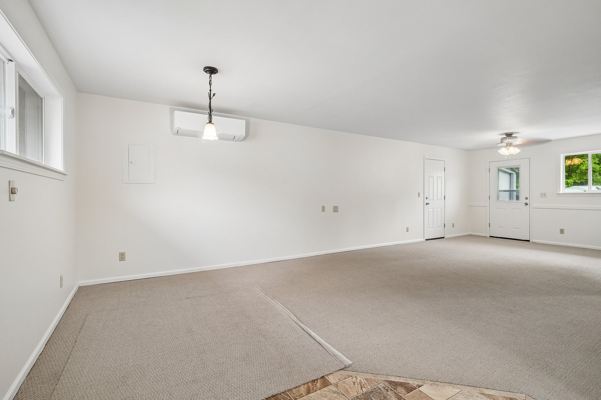 105th Ave E-S1006-034.jpg