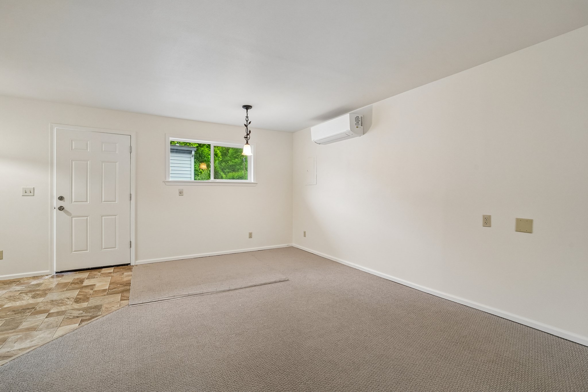 105th Ave E-S1006-038.jpg