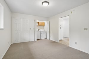 105th Ave E-S1006-040.jpg