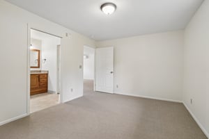 105th Ave E-S1006-041.jpg